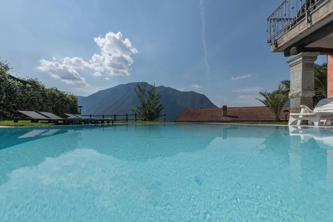 Villa Privata Con Piscina Colonno