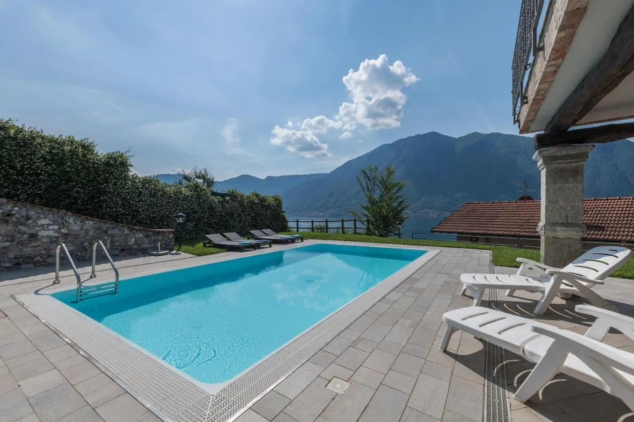 Villa Privata Con Piscina Colonno 0*,